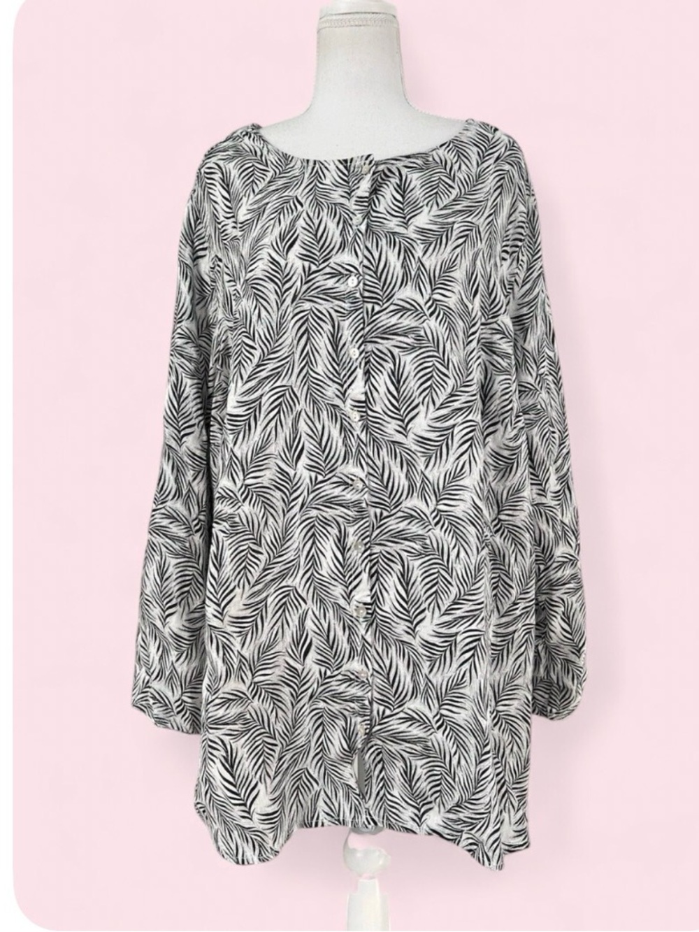 Plus size Tahari European 100% Flax Linen Black & White Leaf-Print Long Sleeve